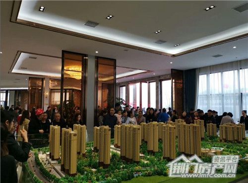 4月21日城建地产·长宁太和营销中心开放.jpg