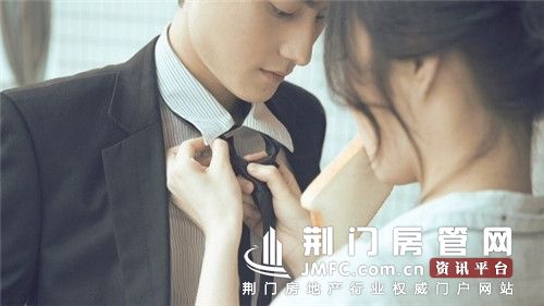 荆门楼市——打领带图片
