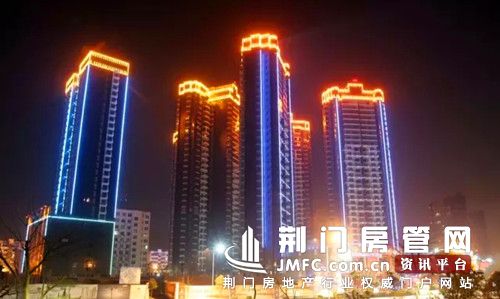 碧波春城夜景