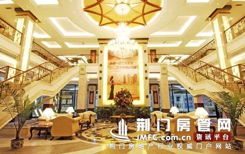 碧波春城