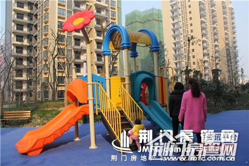 005Tl94tgy6Pcl4j3U82c&690.jpg