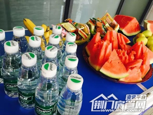 天鹅山庄车位开盘