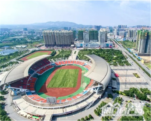 荆门万达旁生态公园.jpg