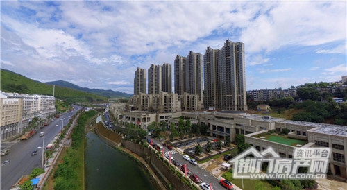 万华城实景.jpg