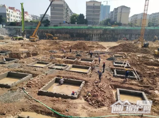 打地基.jpg