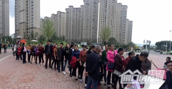 荆门碧桂园雀神争霸赛现场照.jpg