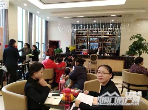 DIY暖手宝活动现场.jpg