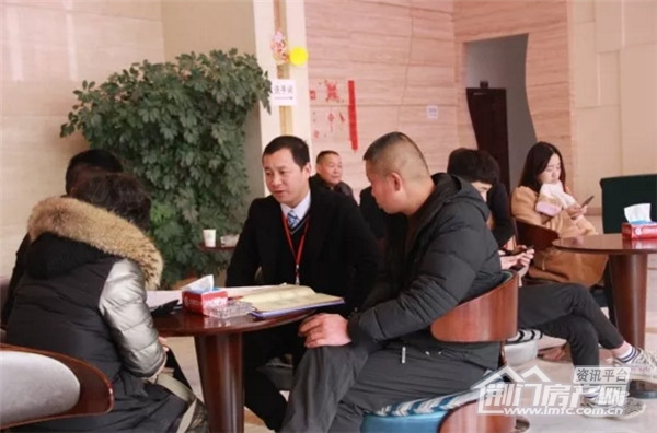 中国农谷·汽博城开盘现场.jpg