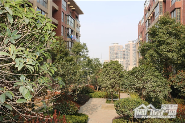 香格里拉小区实景图.jpg